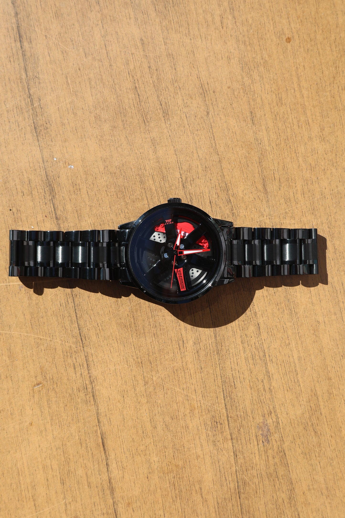 Dönen Tekerlek motifli SKMEİ Saat (Model:1787A)