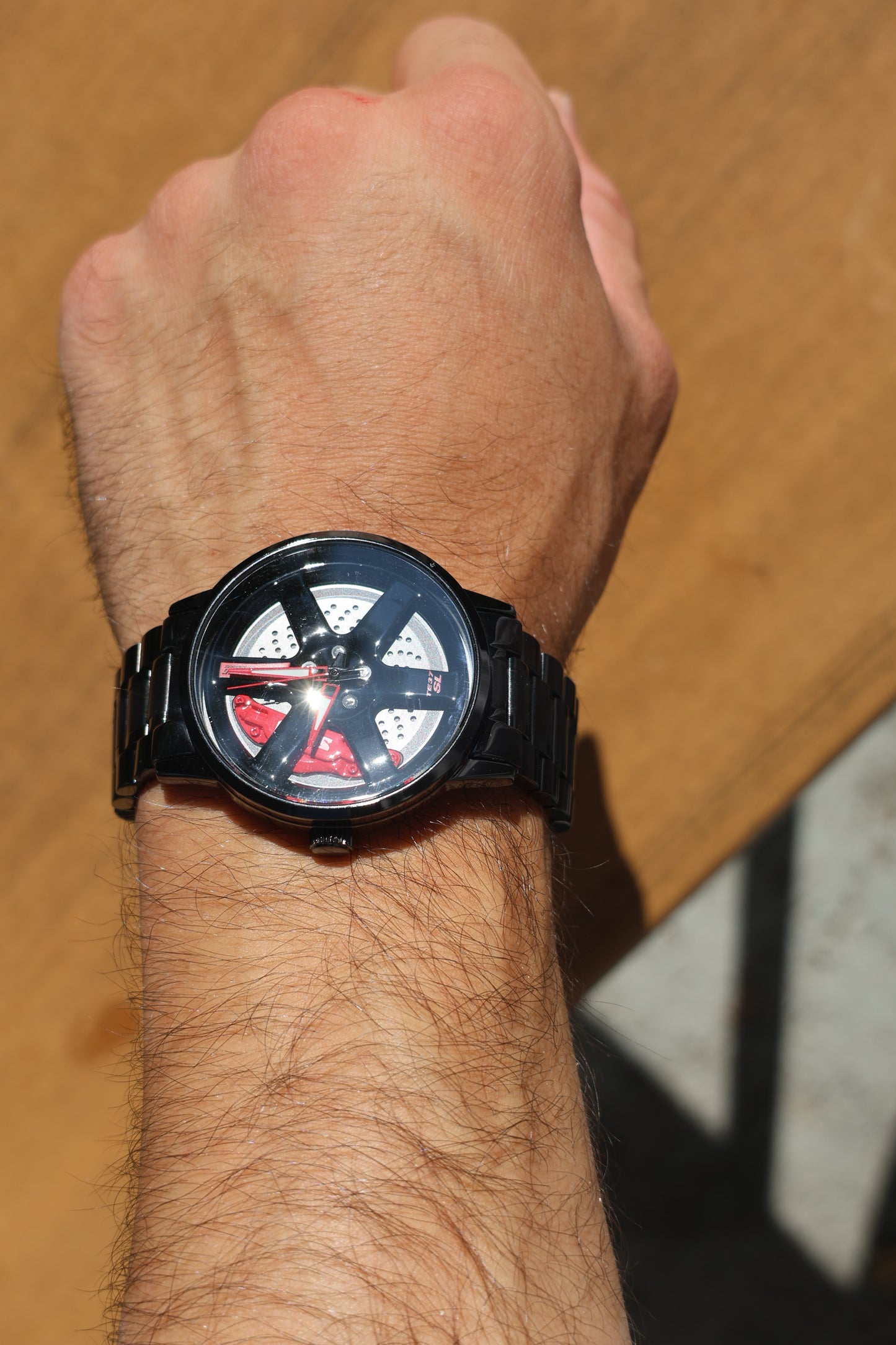 Dönen Tekerlek motifli SKMEİ Saat (Model:1787A)